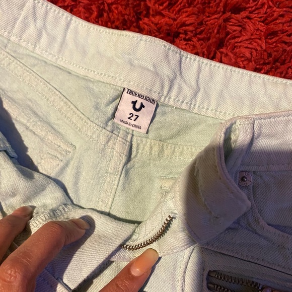 True Religion Shorts - Picture 2 of 3